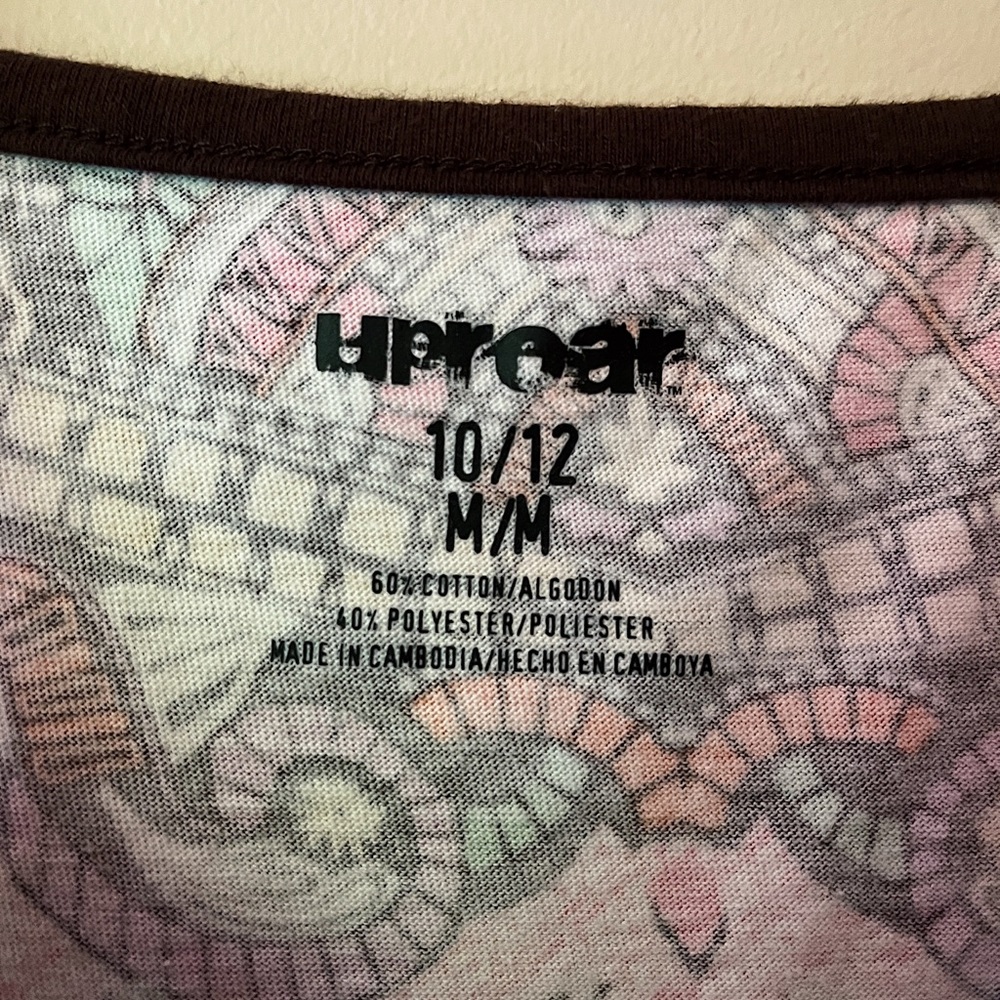 Uproar Pattern Tank | Size: Y Medium - Picture 4 of 4